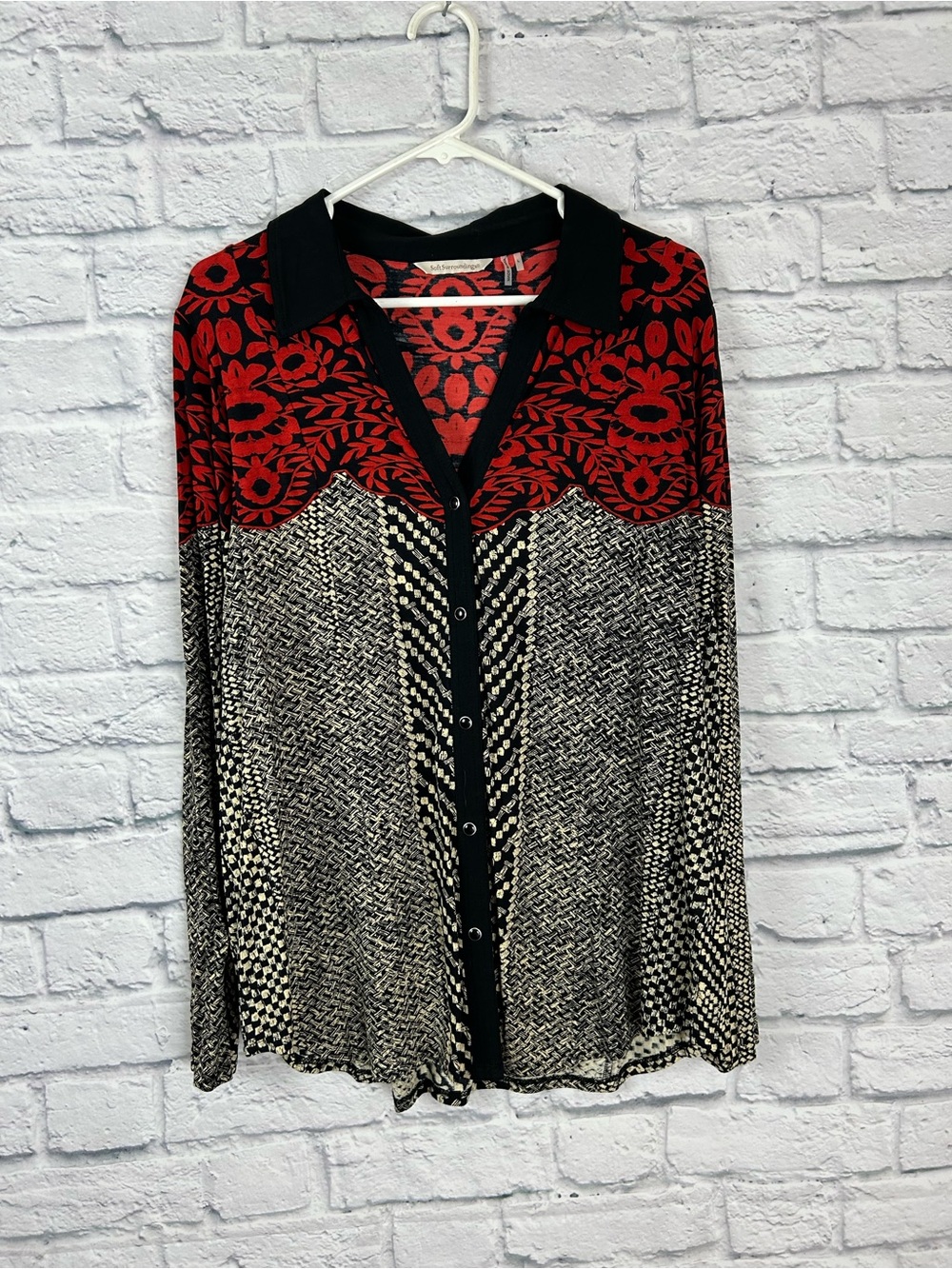 Soft Surroundings Large Mixed Print Snap Front Shirt Red Black Rayon Stretch